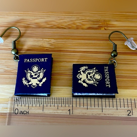 Travel Passport Earrings - Picture 3 of 6